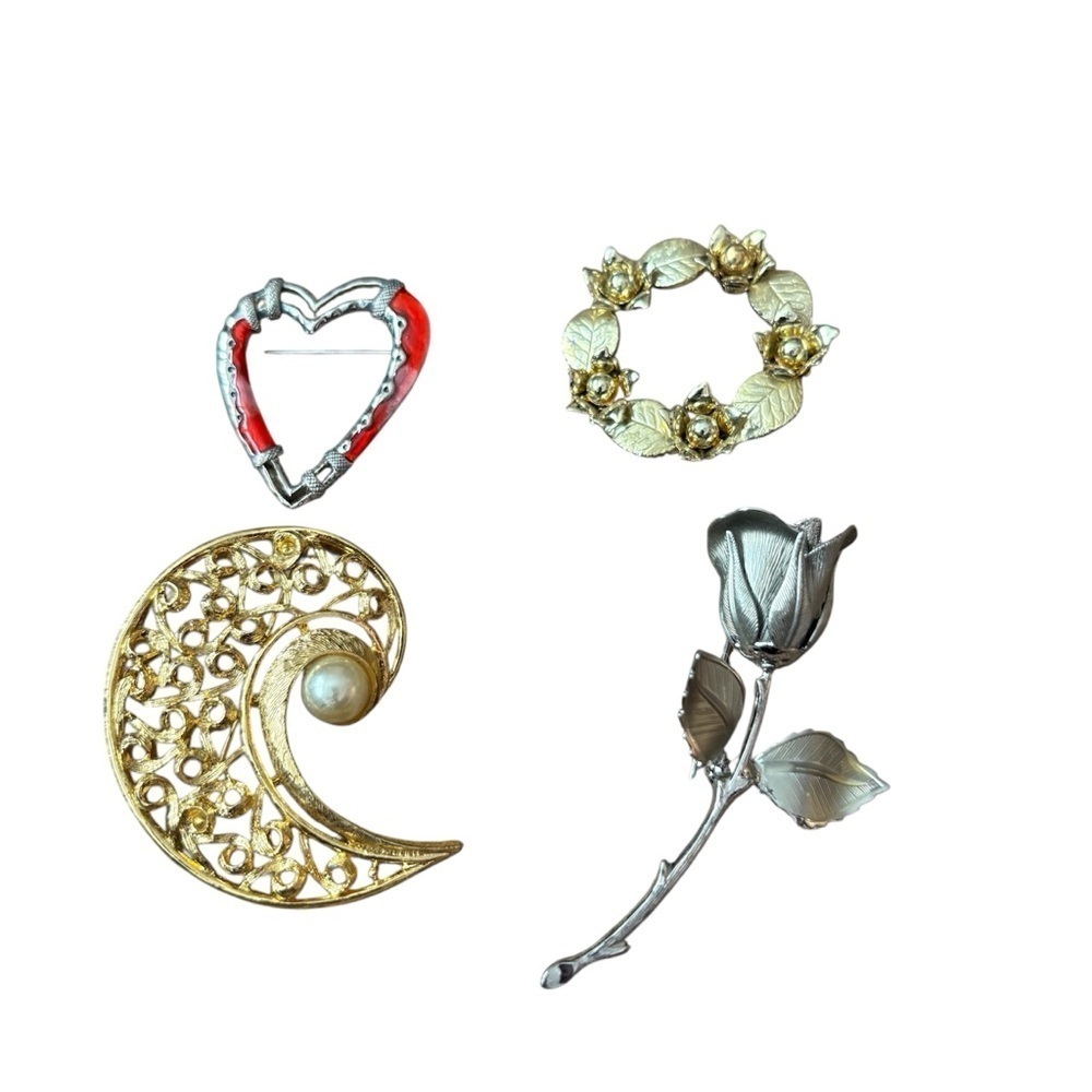 Vintage Elegant Gold Silver Brooch Set Heart Rose Pearl Leaf Wreath Pin